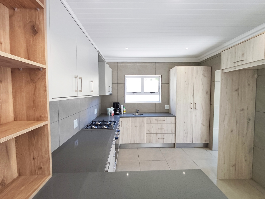 3 Bedroom Property for Sale in Palmiet Western Cape